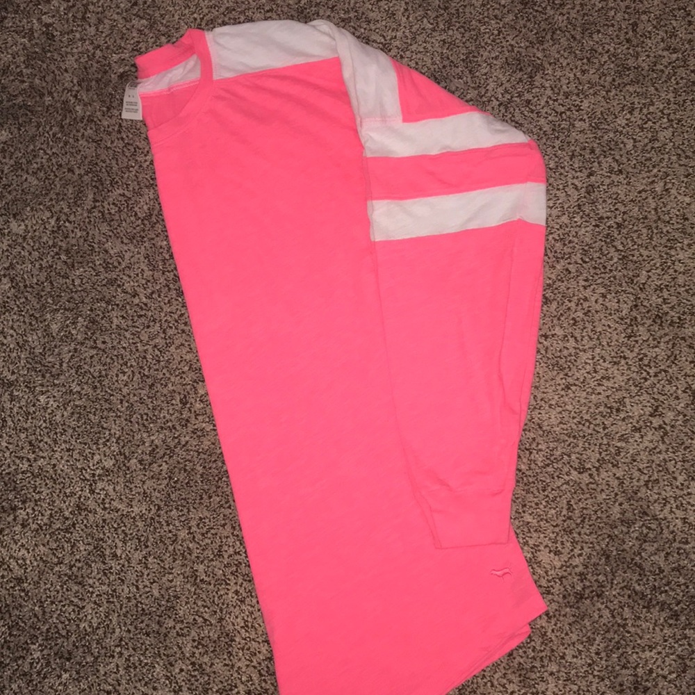 PINK - Victoria Secret Long Sleeve Tee